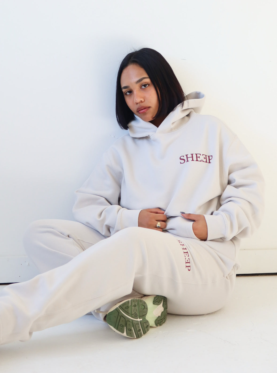 Bone/Burgundy Sheep Set Straight Leg